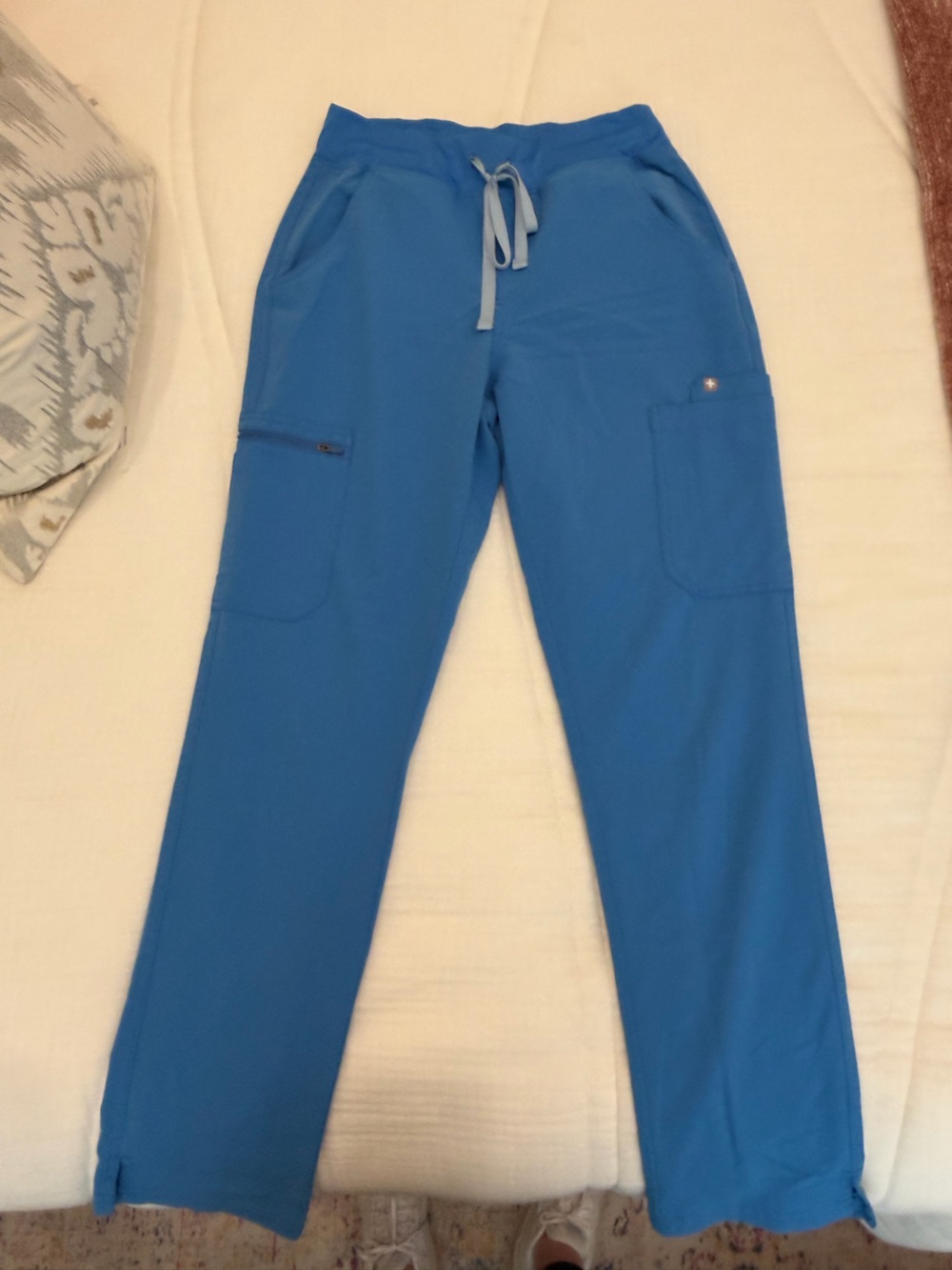 FIGS Capri Blue High-Waisted Yola Skinny Scrub Pants in Size Small